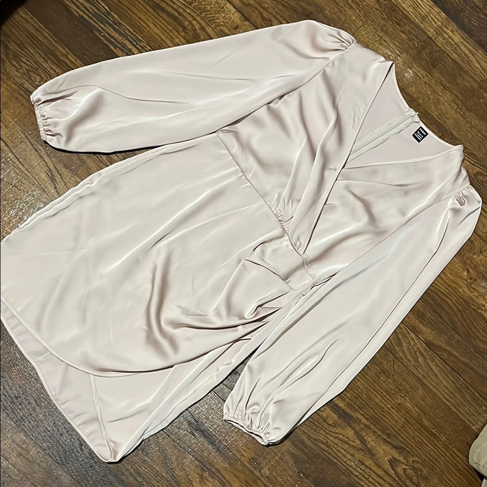 Elegant Satin Dress with Puff Sleeves